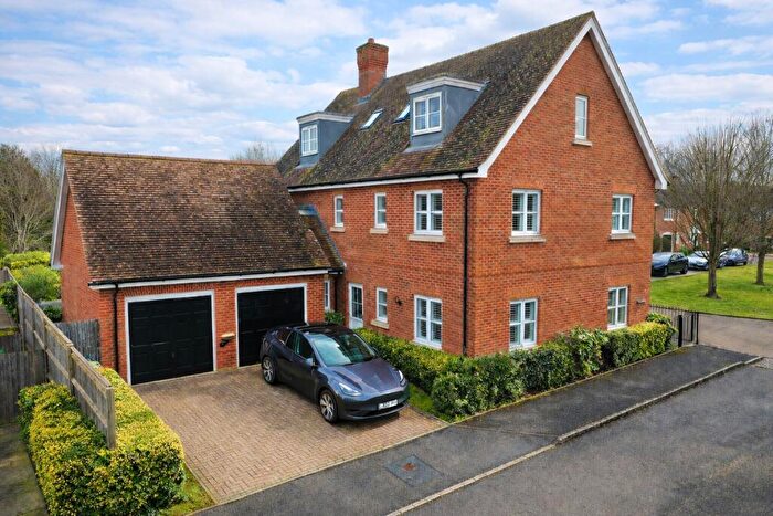 5 Bedroom Detached House For Sale In Canal Reach, Andwell, Hampshire, RG27
