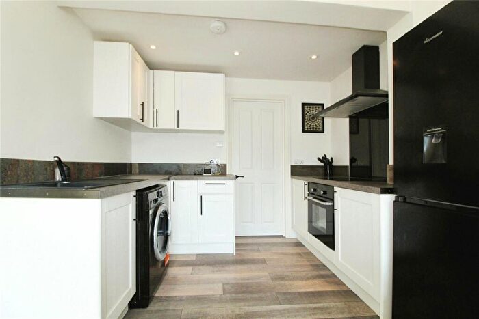 1 Bedroom Flat To Rent In C East Street, Epsom, Surrey, KT17