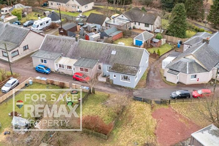 2 Bedroom Cottage For Sale In Crosswood Terrace, Tarbrax, West Calder, EH55