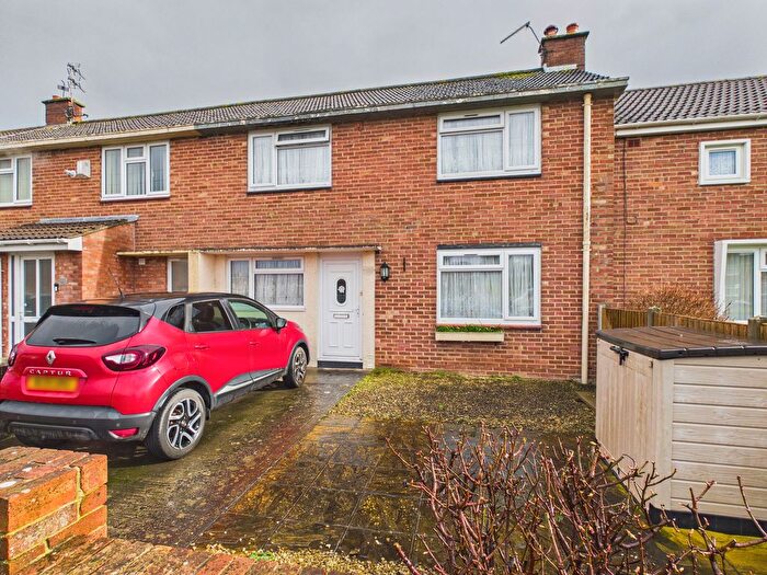 3 Bedroom Terraced House For Sale In Parkway, Bridgwater, TA6
