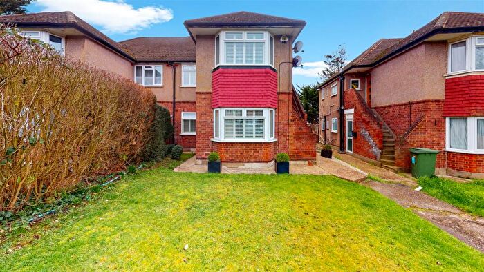 2 Bedroom Flat For Sale In Byron Road, Wembley, HA0