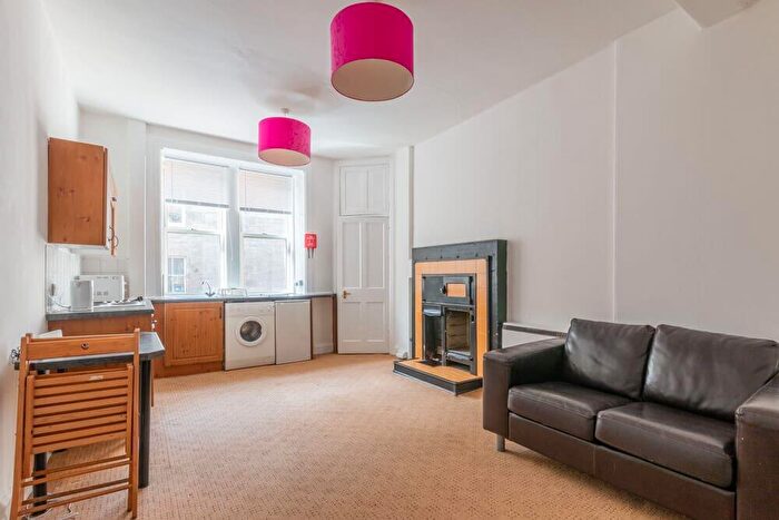 1 Bedroom Flat To Rent In L West Crosscauseway, Edinburgh, EH8