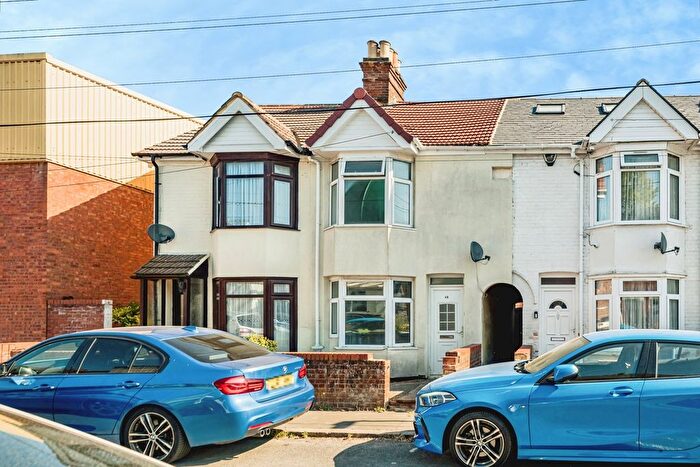 3 Bedroom Semi-detached House To Rent In Jubilee Road, High Wycombe, Buckinghamshire, HP11