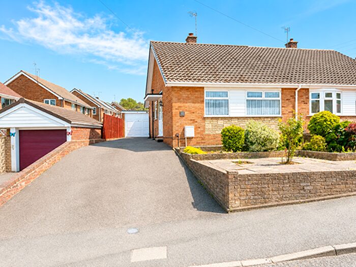 2 Bedroom Semi-Detached Bungalow For Sale In Montrose Drive, Dudley, DY1