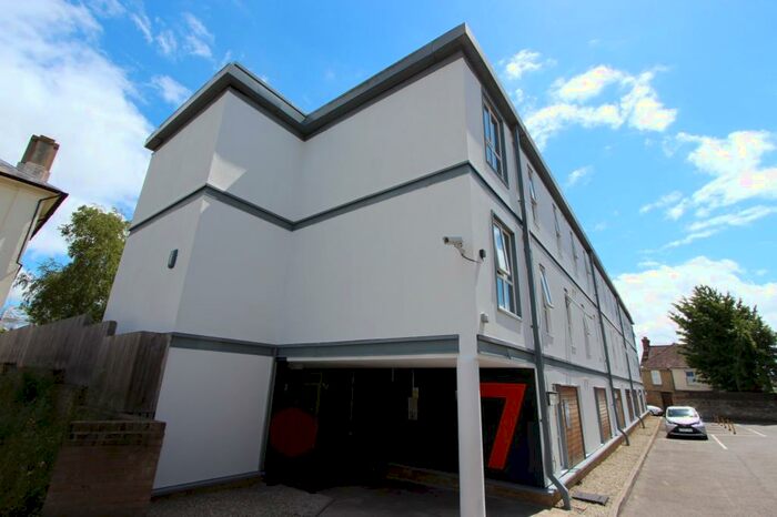 1 Bedroom Detached House To Rent In Bower Terrace, ME16