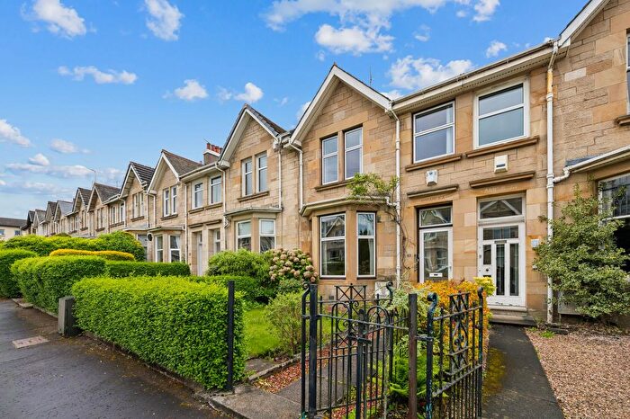 3 Bedroom Terraced House For Sale In Mossgiel Road, Newlands, Glasgow, G43