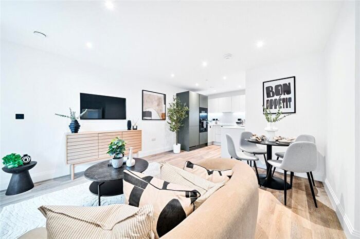 2 Bedroom Apartment For Sale In Tweedy Road, Bromley, BR1
