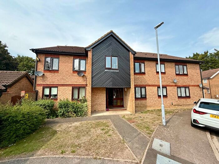 1 Bedroom Apartment To Rent In Rodeheath, Luton, LU4