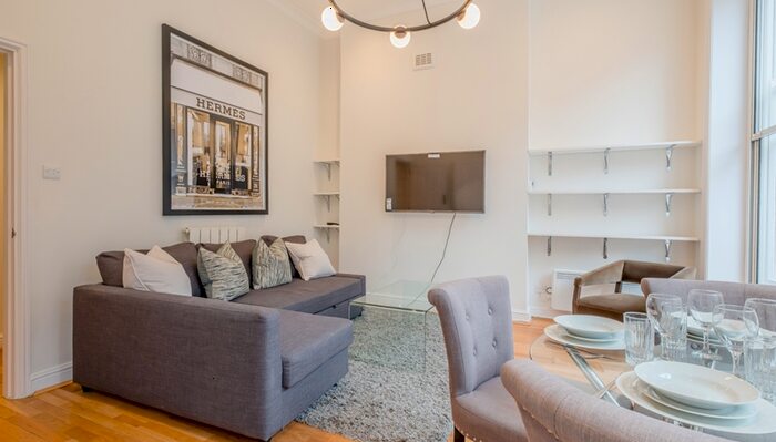 2 Bedroom Flat To Rent In Nottingham Place, London, W1U