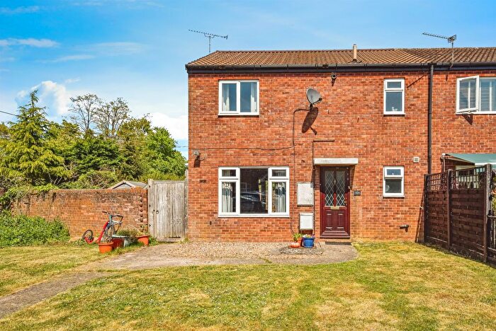 4 Bedroom End Of Terrace House For Sale In Springfield Road, Rowde, Devizes, SN10