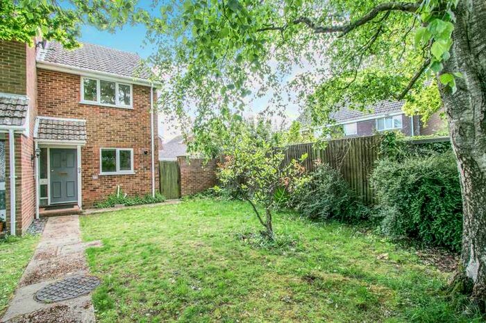 2 Bedroom End Of Terrace House To Rent In Bransgore, BH23