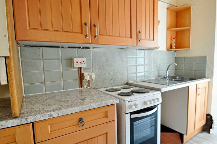 1 Bedroom Flat To Rent In Ombersley Road, Newport, NP20