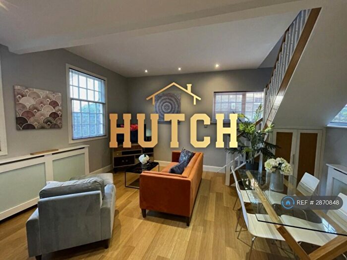 3 Bedroom Semi-Detached House To Rent In Portland Mews, Leamington Spa, CV32