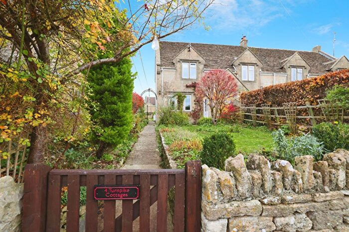 2 Bedroom Cottage For Sale In Turnpike Cottages, Chippenham, SN14