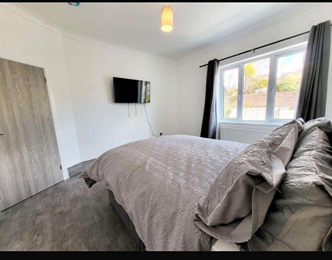 3 Bedroom Terraced House For Sale In Rhyddings Park Road, Brynmill, Swansea, SA2
