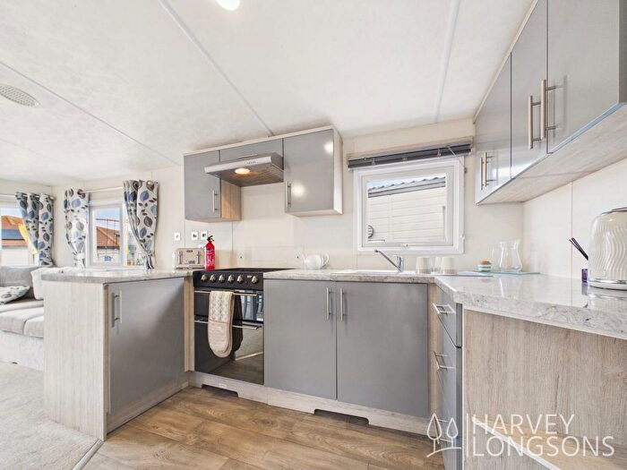 2 Bedroom Park Home For Sale In St. Johns Road, Whitstable, CT5