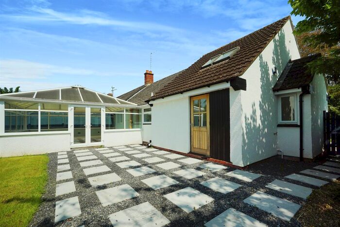 2 Bedroom Semi-Detached Bungalow For Sale In Cridlands, Lydeard St. Lawrence, Taunton, TA4