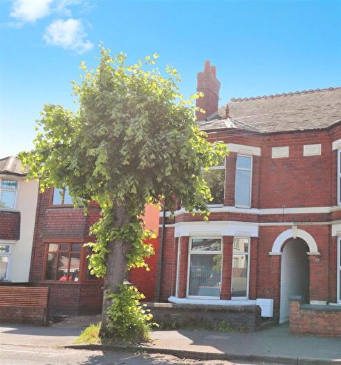 3 Bedroom Semi Detached House For Sale In Arbury Road, Nuneaton, CV10