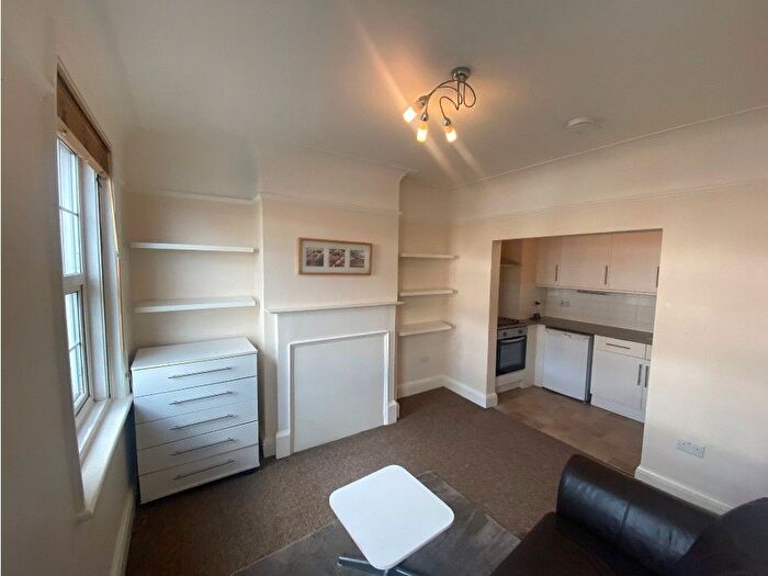 1 Bedroom Flat To Rent In Kenton, Harrow, Harrow, HA3