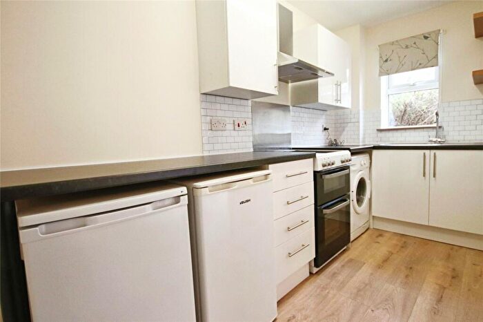 1 Bedroom End Of Terrace House To Rent In Tarnbrook Way, Bracknell, Berkshire, RG12