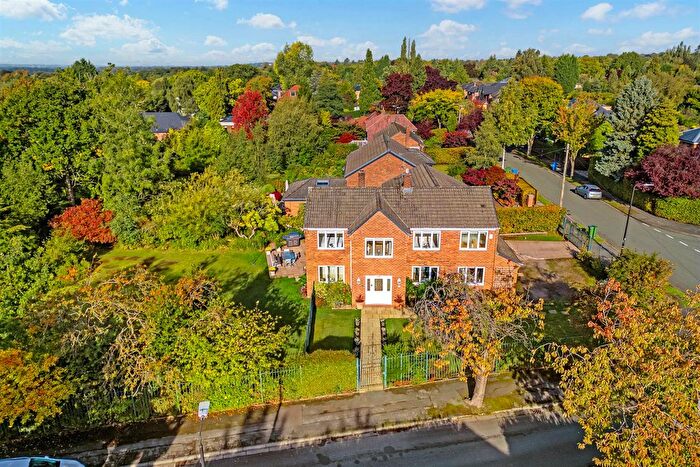 5 Bedroom Detached House For Sale In Dobb Hedge Close, Hale Barns, Altrincham, WA15