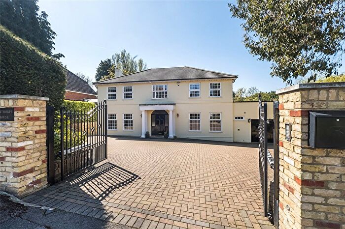 5 Bedroom Detached House To Rent In Hunting Close, Esher, Surrey, KT10