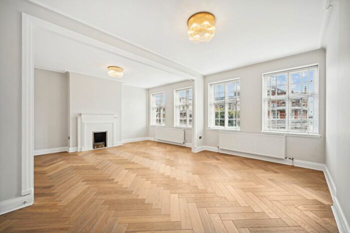 4 Bedroom Flat To Rent In Kensington High Street, London, W8