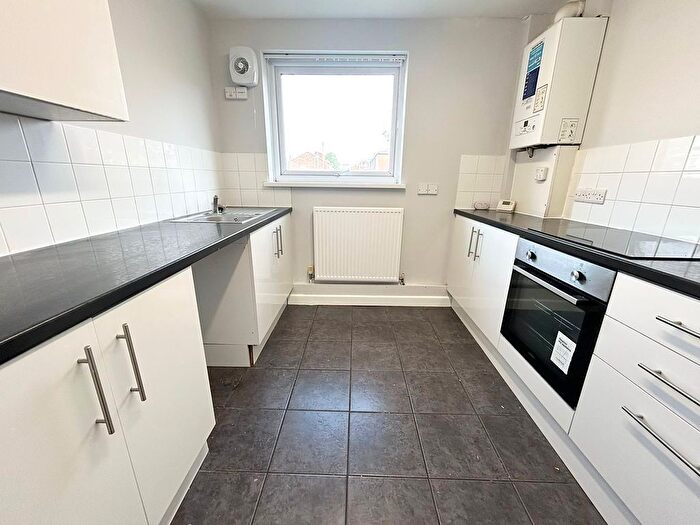 3 Bedroom Flat To Rent In Daisyfield Walk, Manchester, M28