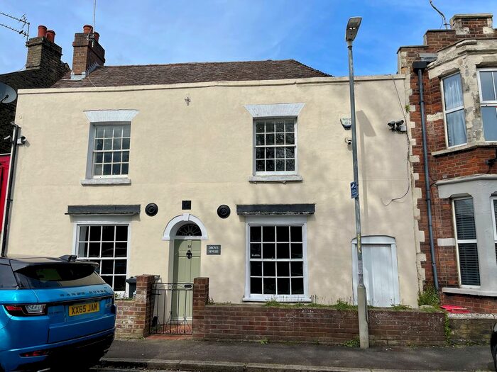 3 Bedroom Terraced House To Rent In Charlton Green, Dover, CT16