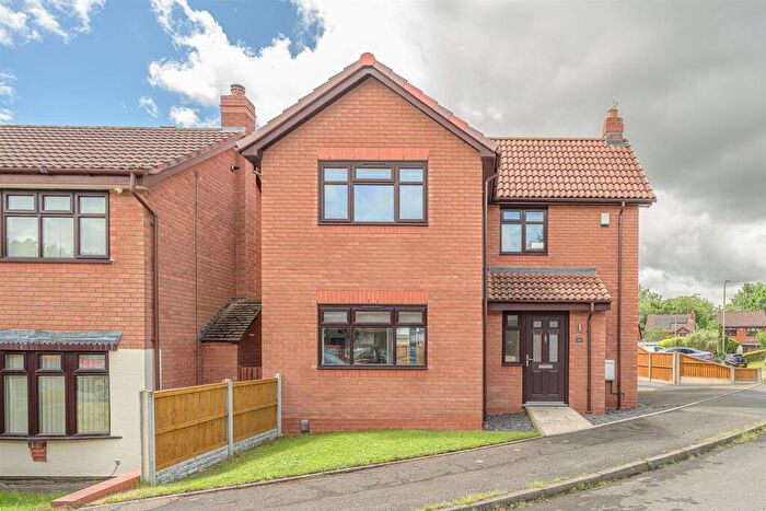3 Bedroom Detached House For Sale In Elgar Crescent, Brierley Hill, DY5