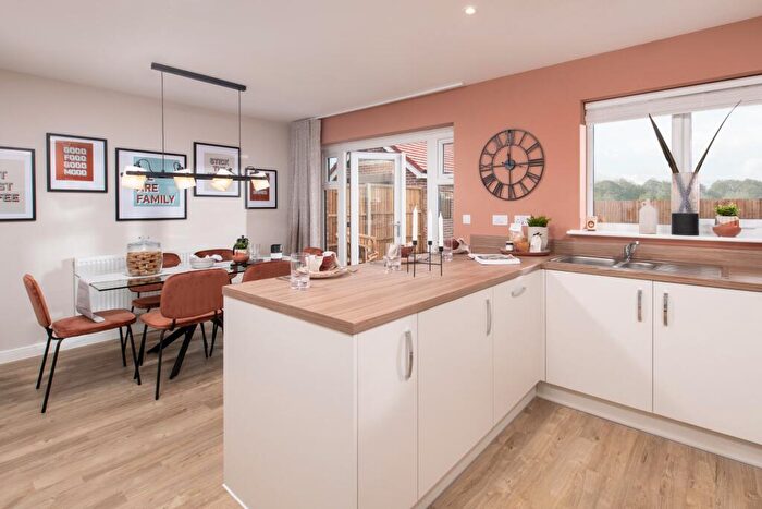 3 Bedroom Detached House For Sale In Stirling Road, Midway, Swadlincote, DE11