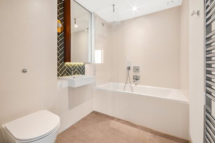 1 Bedroom Apartment For Sale In City Road London, EC1V