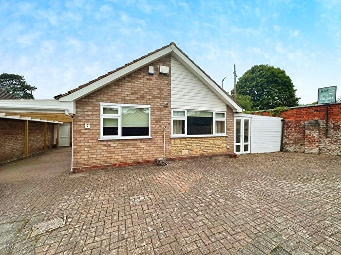2 Bedroom Bungalow For Sale In Warwick Drive, Codsall, Wolverhampton, WV8