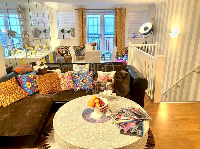 1 Bedroom Flat To Rent In Skyline Court, Grange Road, London, SE1