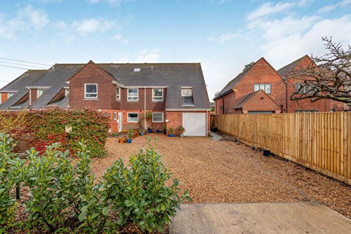 4 Bedroom House For Sale In Lock Road, Marlow, SL7