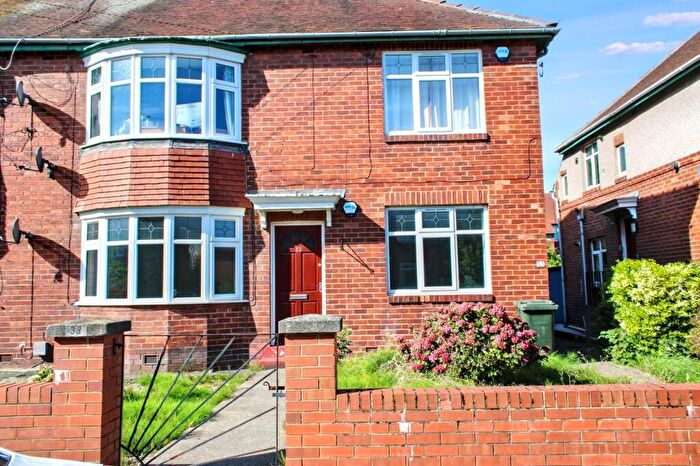 2 Bedroom Flat To Rent In Linthorpe Road, Gosforth, Newcastle Upon Tyne, Tyne And Wear, NE3