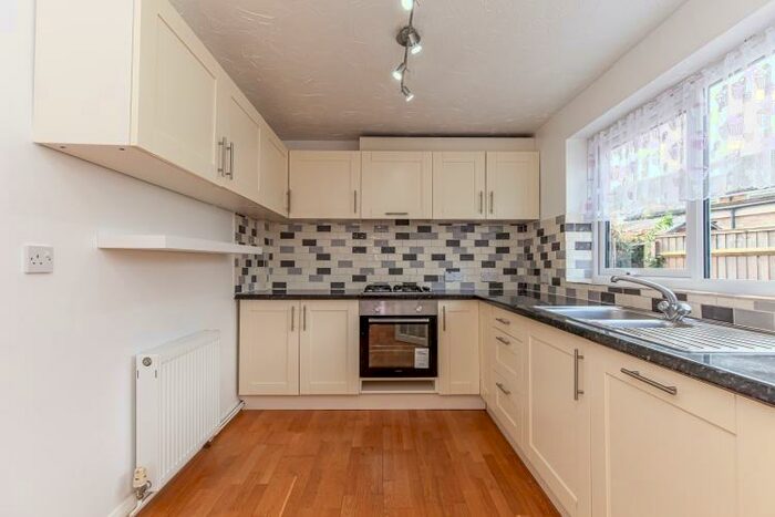 3 Bedroom Semi-Detached House To Rent In Baker Road, Abingdon, OX14