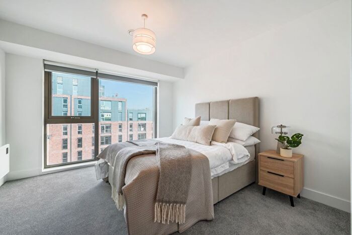 3 Bedroom Flat To Rent In Northminster, Peterborough, PE1