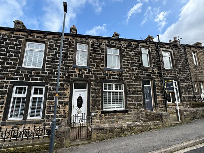 3 Bedroom Terraced House For Sale In Fold Lane, Cowling, BD22