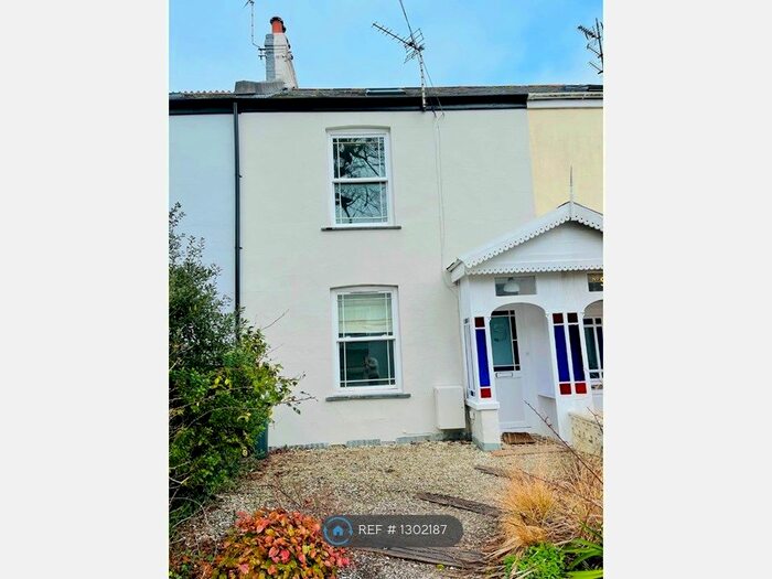 3 Bedroom Terraced House To Rent In Claremont Terrace, Truro TR1