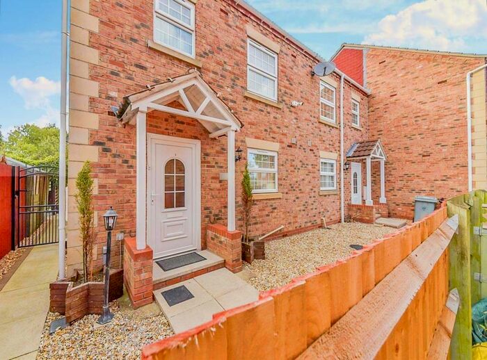 3 Bedroom End Of Terrace House For Sale In Blue Horse Court, Great Ponton, Grantham NG33