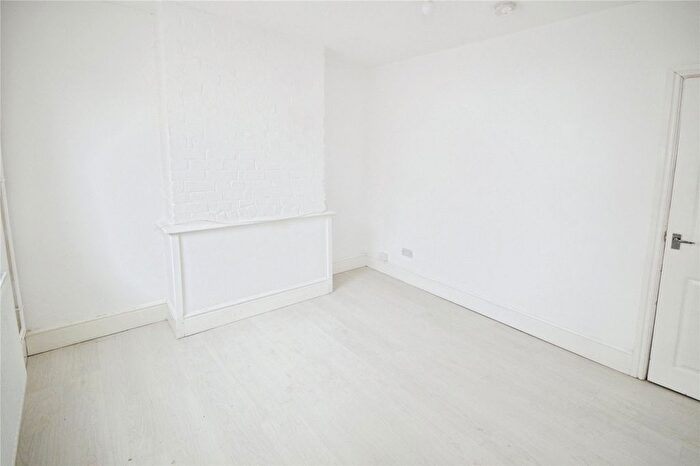 2 Bedroom End Of Terrace House To Rent In Weston Street, Swadlincote, Derbyshire, DE11