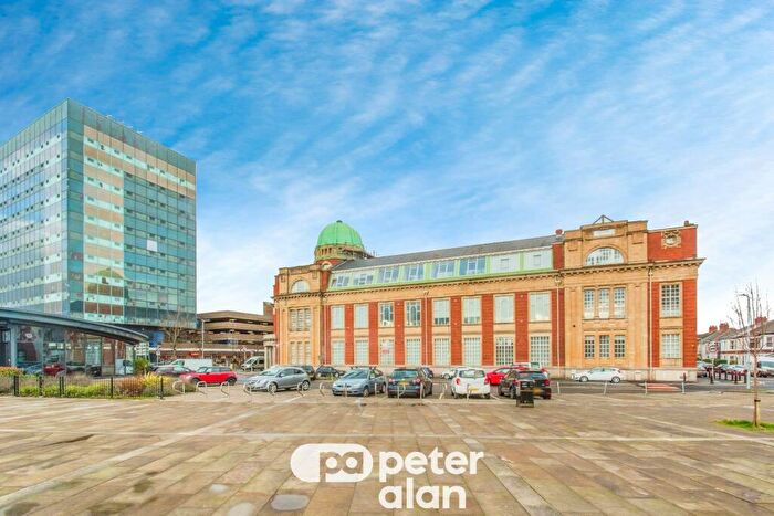 2 Bedroom Flat To Rent In The Old Arts College, Newport, NP19