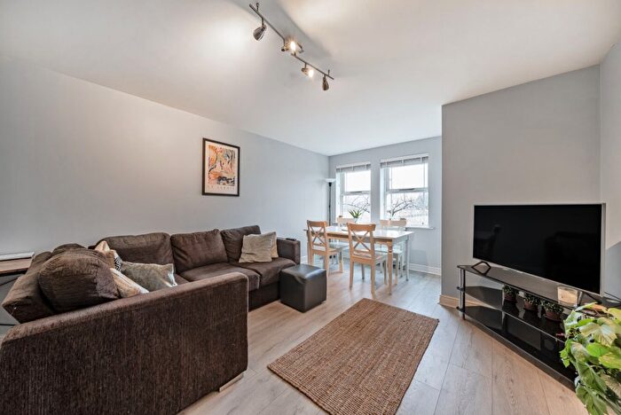 2 Bedroom Flat To Rent In John Archer Way, London, SW18