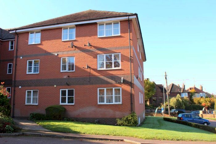 2 Bedroom Flat To Rent In Wardens Lodge, Daventry, NN11