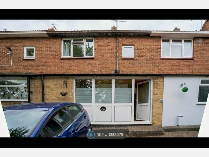 2 Bedroom Terraced House To Rent In Codenham Straight, Basildon, SS16