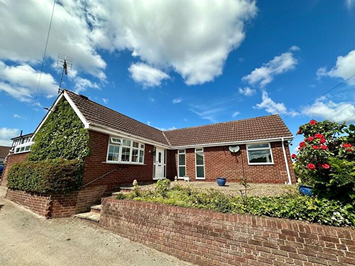 2 Bedroom Detached Bungalow For Sale In Mallard Avenue, Barnby Dun, Doncaster, DN3