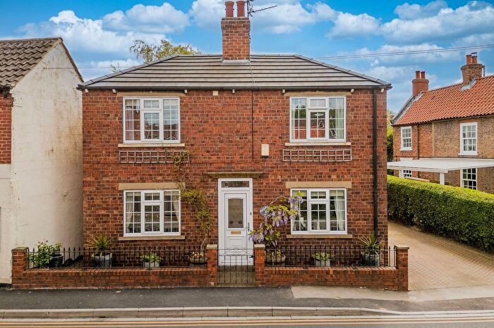 3 Bedroom Detached House For Sale In Church Street, Bubwith, YO8