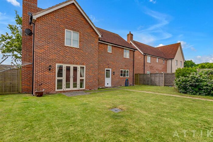 4 Bedroom Detached House For Sale In Millfields, Darsham, IP17