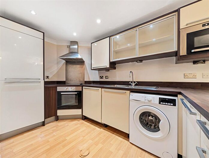 3 Bedroom Flat To Rent In Ballantyne Drive, Colchester, CO2